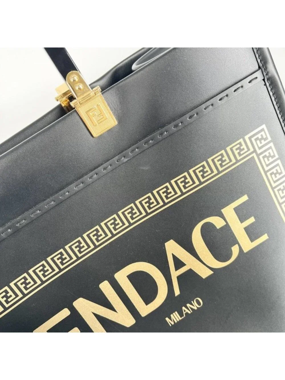 Fendi 2-Way Fender Che Sunshine Shoulder Bag Tote Crossbody Versa Chi Collaborat
